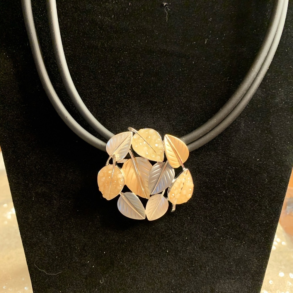 Designer jewelry by Nanni (NWT) LC 074